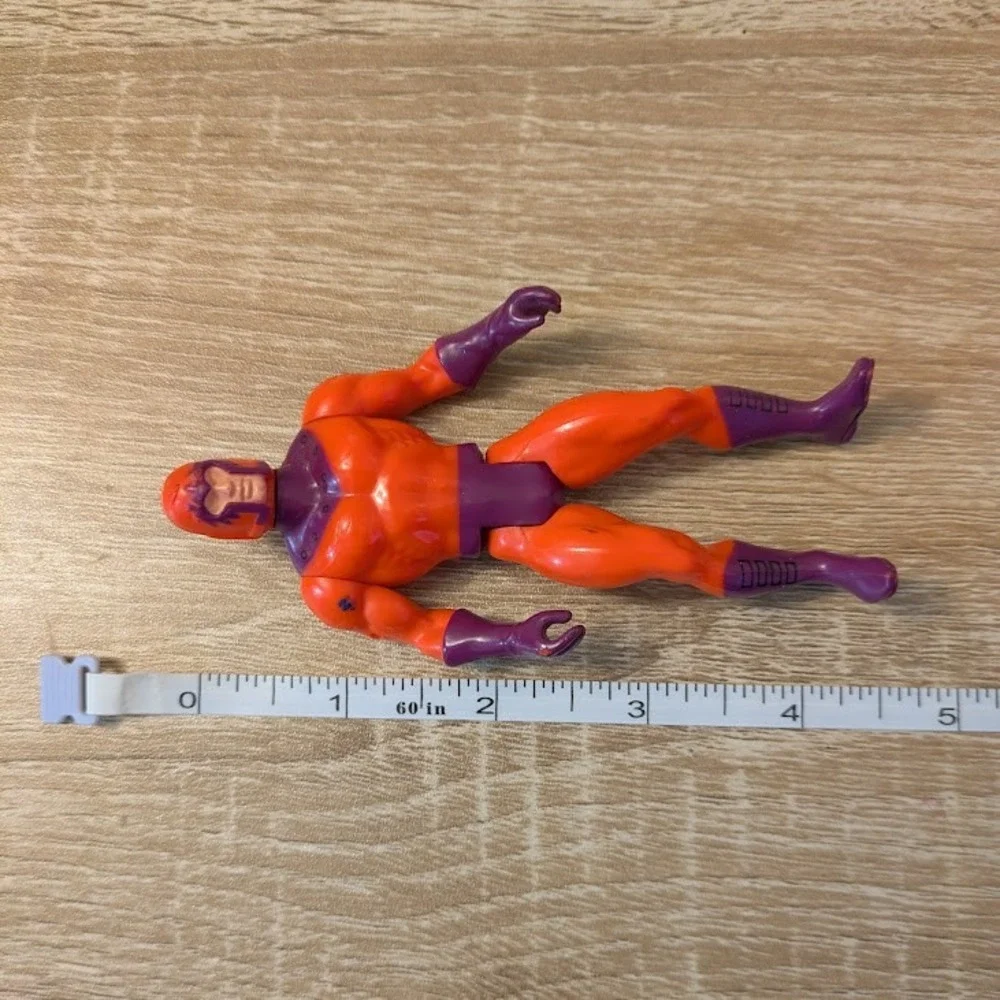 VTG 1984 Mattel Marvel Secret Wars Magneto Action Figure X-Men Mutant Hong Kong
